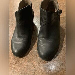 COPY - Preowned Women’s Dansko Darbie Burnished Nubuck Black Shoes In Size 39